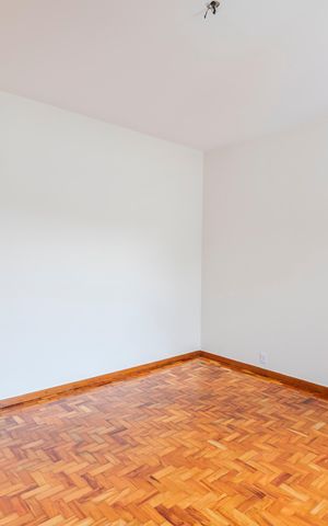 Casa para alugar com 365m², 4 quartos e 4 vagas Casa para alugar com 365m², 4 quartos e 4 vagasQuarto 1