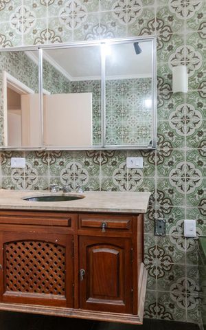 Casa para alugar com 365m², 4 quartos e 4 vagas