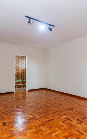 Casa para alugar com 365m², 4 quartos e 4 vagas Casa para alugar com 365m², 4 quartos e 4 vagasSuíte 1