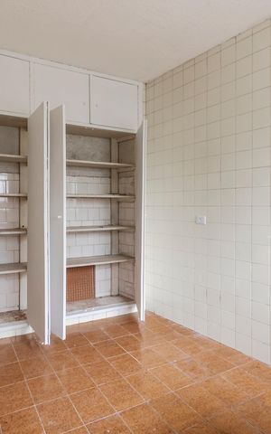 Casa para alugar com 365m², 4 quartos e 4 vagas Casa para alugar com 365m², 4 quartos e 4 vagasLavanderia
