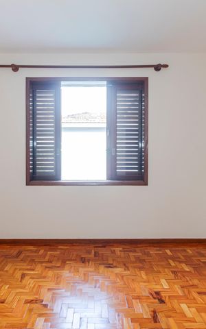 Casa para alugar com 365m², 4 quartos e 4 vagas Casa para alugar com 365m², 4 quartos e 4 vagasQuarto 1