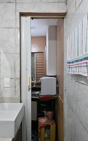 Casa à venda com 60m², 2 quartos e sem vagaBanheiro