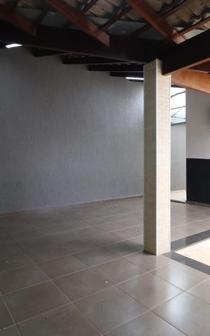 Casa para alugar com 188m², 4 quartos e 2 vagasVaranda