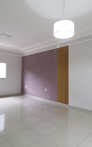 Casa para alugar com 188m², 4 quartos e 2 vagasSala