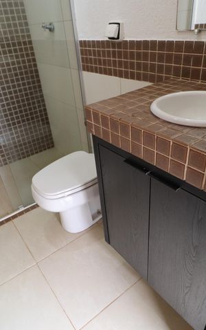 Casa para alugar com 188m², 4 quartos e 2 vagasBanheiro da varanda