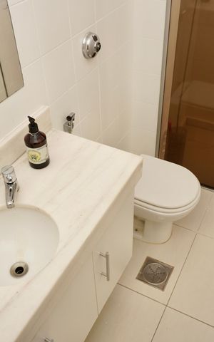 Apartamento para alugar com 72m², 2 quartos e 1 vaga Apartamento para alugar com 72m², 2 quartos e 1 vagaBanheiro Social