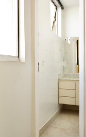 Apartamento para alugar com 72m², 2 quartos e 1 vaga Apartamento para alugar com 72m², 2 quartos e 1 vagaSuíte - Banheiro
