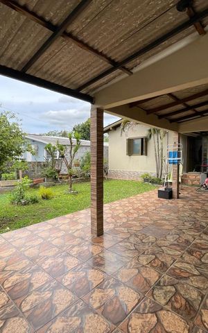 Casa à venda com 70m², 3 quartos e 1 vaga Casa à venda com 70m², 3 quartos e 1 vagaÁrea externa