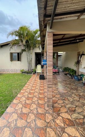 Casa à venda com 70m², 3 quartos e 1 vaga Casa à venda com 70m², 3 quartos e 1 vagaÁrea externa