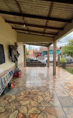 Casa à venda com 70m², 3 quartos e 1 vaga Casa à venda com 70m², 3 quartos e 1 vagaÁrea externa