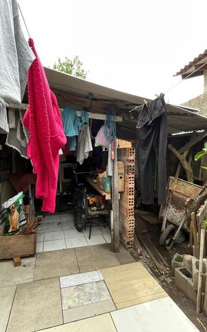 Casa à venda com 70m², 3 quartos e 1 vaga Casa à venda com 70m², 3 quartos e 1 vagaÁrea externa