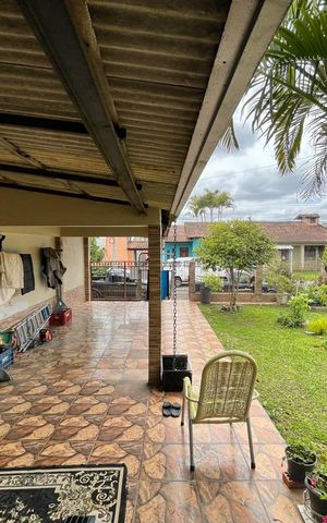 Casa à venda com 70m², 3 quartos e 1 vaga Casa à venda com 70m², 3 quartos e 1 vagaÁrea externa