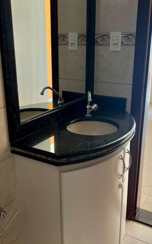 Apartamento para alugar com 201m², 3 quartos e 2 vagas Apartamento para alugar com 201m², 3 quartos e 2 vagasBanheiro