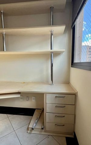 Apartamento para alugar com 201m², 3 quartos e 2 vagas Apartamento para alugar com 201m², 3 quartos e 2 vagasQuarto