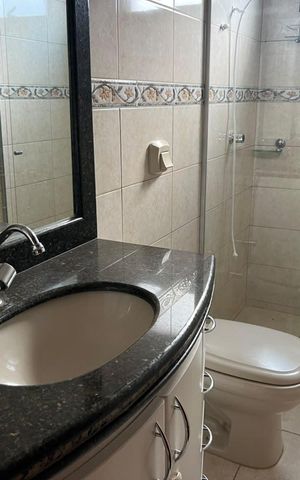 Apartamento para alugar com 201m², 3 quartos e 2 vagas Apartamento para alugar com 201m², 3 quartos e 2 vagasBanheiro