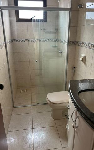 Apartamento para alugar com 201m², 3 quartos e 2 vagas Apartamento para alugar com 201m², 3 quartos e 2 vagasBanheiro