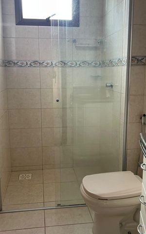 Apartamento para alugar com 201m², 3 quartos e 2 vagas Apartamento para alugar com 201m², 3 quartos e 2 vagasBanheiro