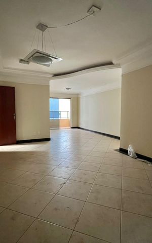 Apartamento para alugar com 201m², 3 quartos e 2 vagas Apartamento para alugar com 201m², 3 quartos e 2 vagasSala
