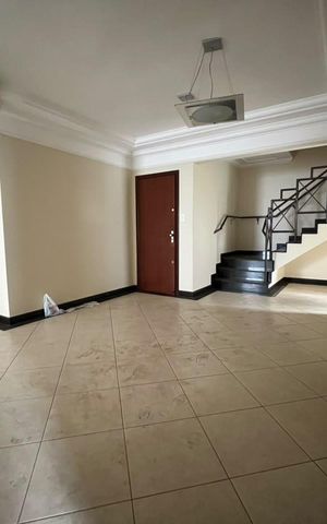 Apartamento para alugar com 201m², 3 quartos e 2 vagas Apartamento para alugar com 201m², 3 quartos e 2 vagasSala