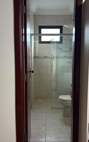Apartamento para alugar com 201m², 3 quartos e 2 vagas Apartamento para alugar com 201m², 3 quartos e 2 vagasQuarto