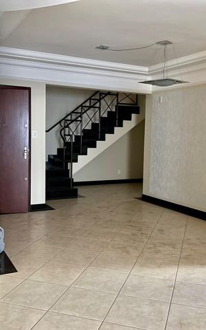 Apartamento para alugar com 201m², 3 quartos e 2 vagas Apartamento para alugar com 201m², 3 quartos e 2 vagasSala