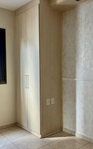 Apartamento para alugar com 201m², 3 quartos e 2 vagas Apartamento para alugar com 201m², 3 quartos e 2 vagasQuarto