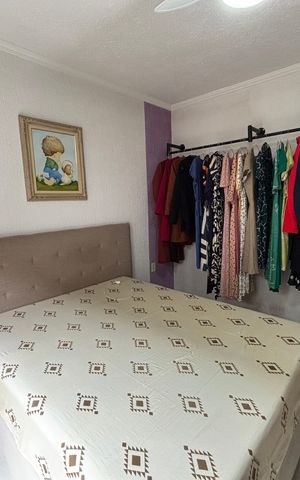 Casa à venda com 203m², 2 quartos e 2 vagas Casa à venda com 203m², 2 quartos e 2 vagasSuite