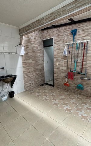 Casa à venda com 203m², 2 quartos e 2 vagas Casa à venda com 203m², 2 quartos e 2 vagasÁrea de Serviço