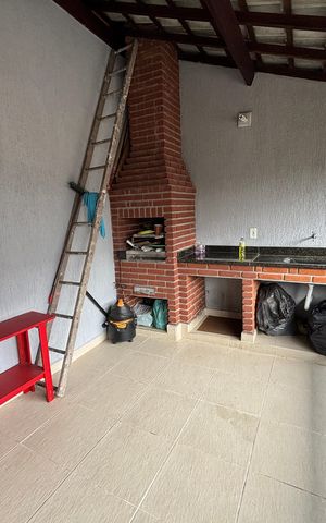 Casa à venda com 203m², 2 quartos e 2 vagas Casa à venda com 203m², 2 quartos e 2 vagasChurrasqueira