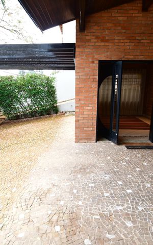 Casa de condomínio para alugar com 238m², 3 quartos e 4 vagasGaragem