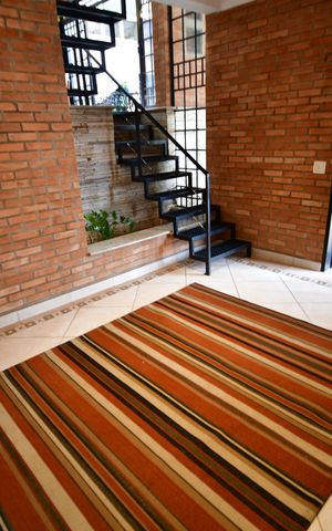 Casa de condomínio para alugar com 238m², 3 quartos e 4 vagasSala