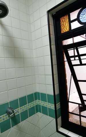 Casa de condomínio para alugar com 238m², 3 quartos e 4 vagasBanheiro Suíte