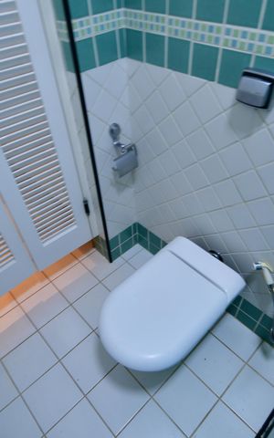 Casa de condomínio para alugar com 238m², 3 quartos e 4 vagasBanheiro Suíte