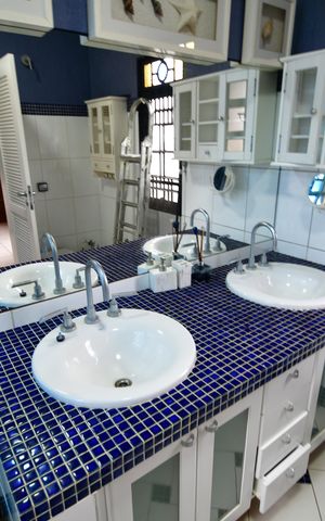 Casa de condomínio para alugar com 238m², 3 quartos e 4 vagasBanheiro Suíte