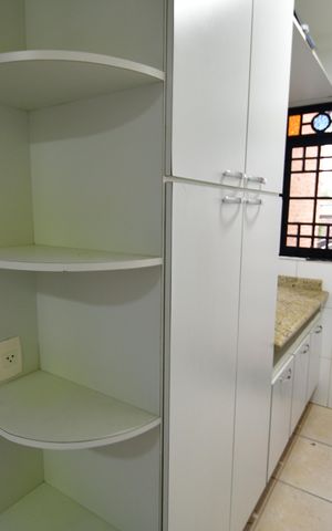 Casa de condomínio para alugar com 238m², 3 quartos e 4 vagasÁrea de Serviço