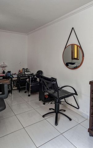 Casa à venda com 150m², 4 quartos e 3 vagas