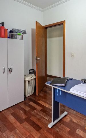 Casa à venda com 150m², 4 quartos e 3 vagas