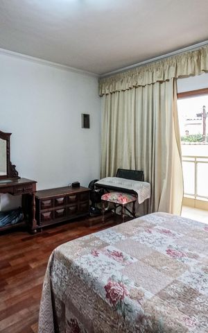 Casa à venda com 150m², 4 quartos e 3 vagas
