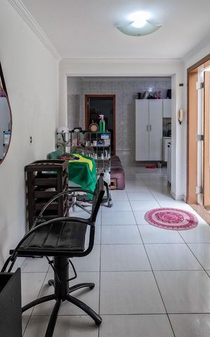 Casa à venda com 150m², 4 quartos e 3 vagas