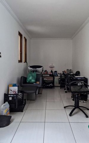 Casa à venda com 150m², 4 quartos e 3 vagas