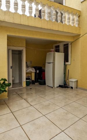 Casa à venda com 150m², 4 quartos e 3 vagas