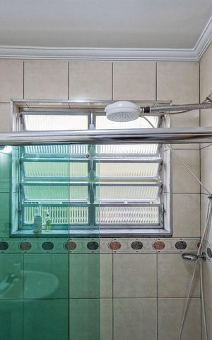 Casa à venda com 150m², 4 quartos e 3 vagas