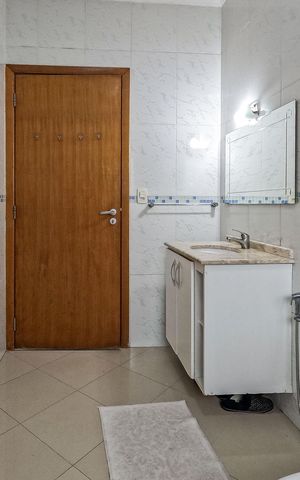 Casa à venda com 150m², 4 quartos e 3 vagas