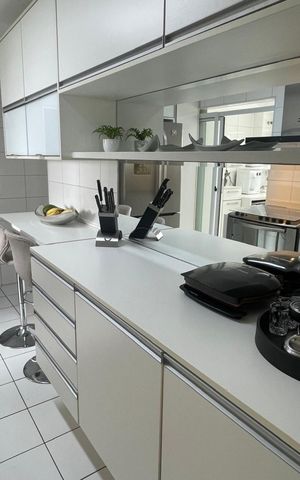 Apartamento à venda com 132m², 3 quartos e 2 vagas Apartamento à venda com 132m², 3 quartos e 2 vagasCozinha