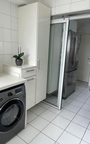 Apartamento à venda com 132m², 3 quartos e 2 vagas Apartamento à venda com 132m², 3 quartos e 2 vagasÁrea de serviço