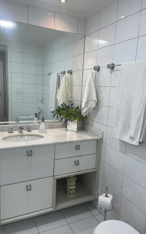 Apartamento à venda com 132m², 3 quartos e 2 vagas Apartamento à venda com 132m², 3 quartos e 2 vagasBanheiro