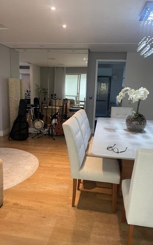 Apartamento à venda com 132m², 3 quartos e 2 vagas Apartamento à venda com 132m², 3 quartos e 2 vagasSala de Jantar