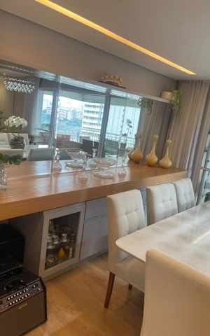 Apartamento à venda com 132m², 3 quartos e 2 vagas Apartamento à venda com 132m², 3 quartos e 2 vagasSala de Jantar