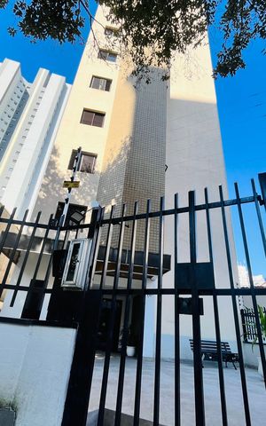 Apartamento à venda com 96m², 3 quartos e 2 vagas Apartamento à venda com 96m², 3 quartos e 2 vagasFachada