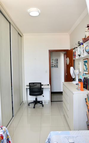 Casa à venda com 180m², 3 quartos e 2 vagas Casa à venda com 180m², 3 quartos e 2 vagasQuarto 1